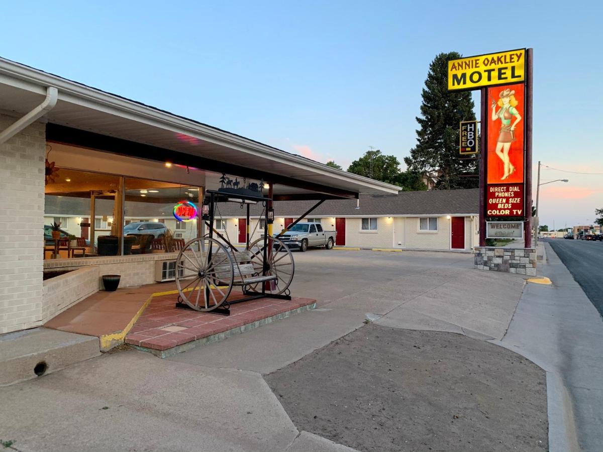 Annie Oakley Motel Oakley Buitenkant foto
