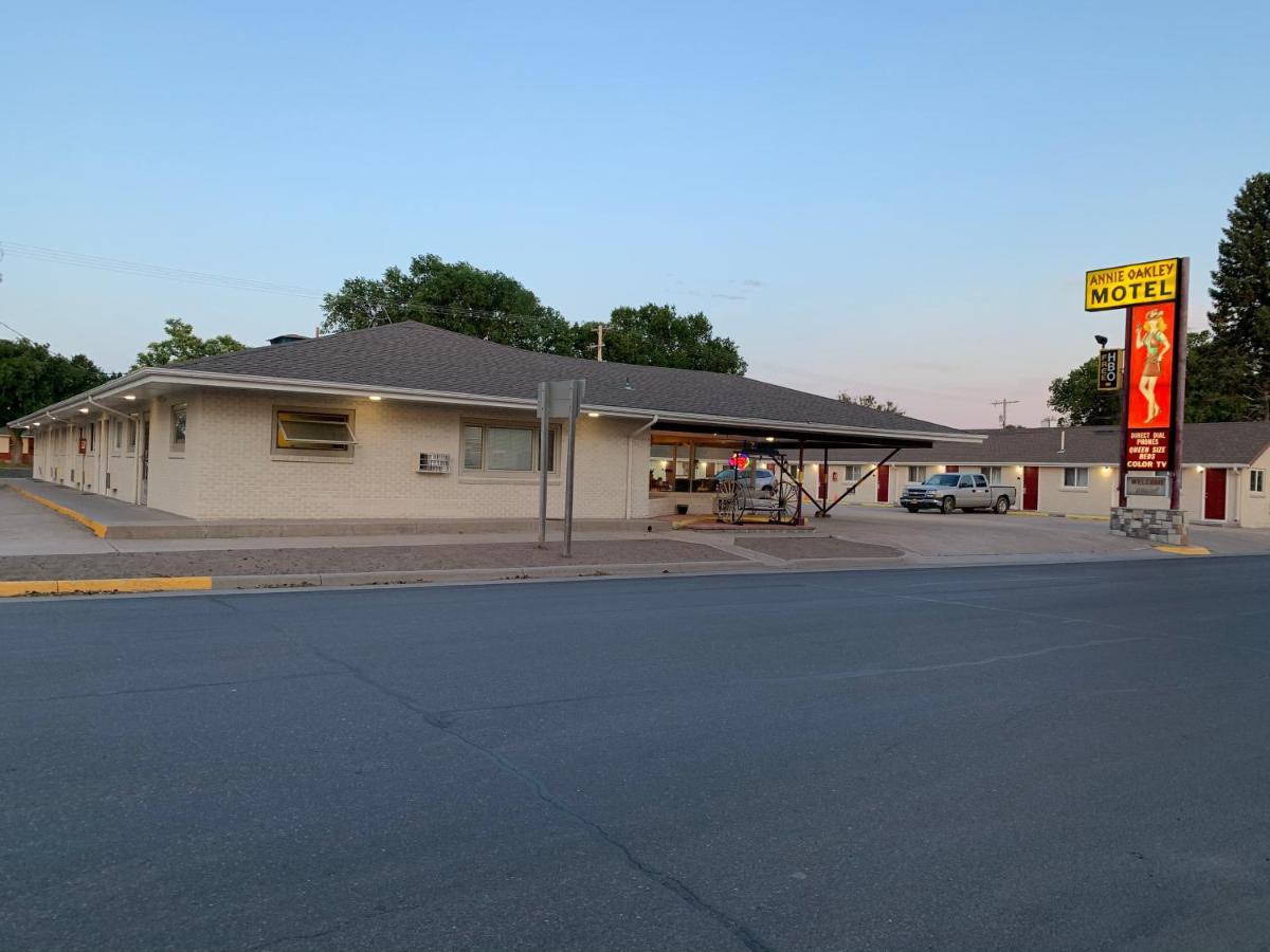 Annie Oakley Motel Oakley Buitenkant foto
