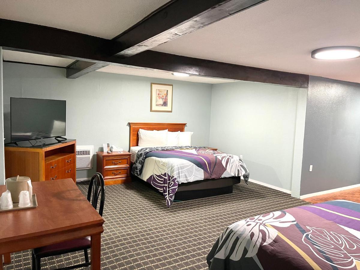 Annie Oakley Motel Oakley Buitenkant foto