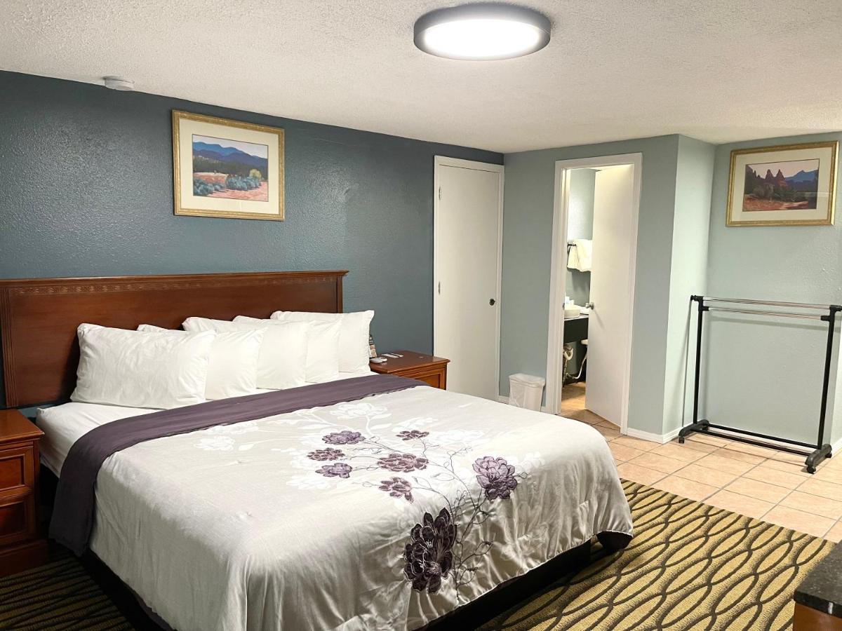 Annie Oakley Motel Oakley Buitenkant foto