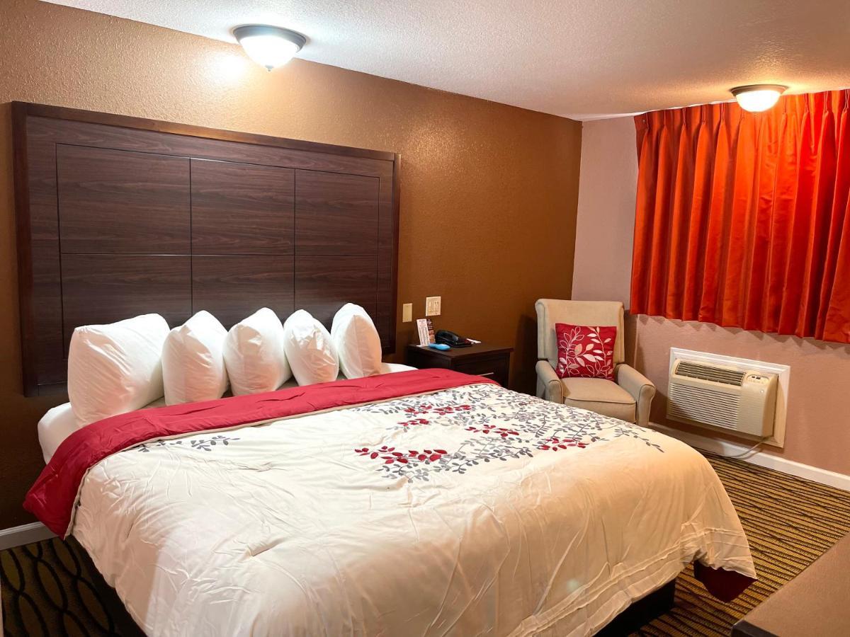Annie Oakley Motel Oakley Buitenkant foto