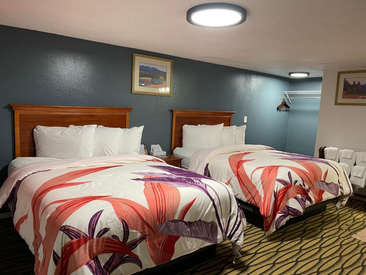 Annie Oakley Motel Oakley Buitenkant foto