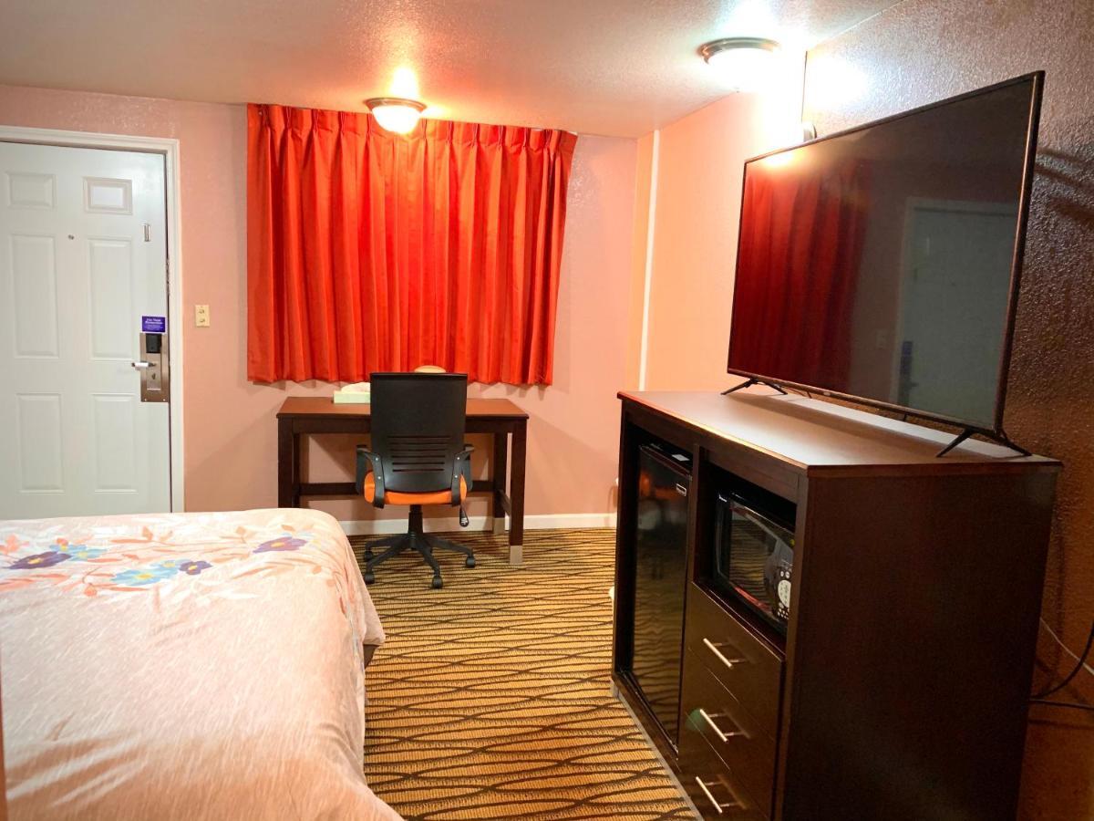 Annie Oakley Motel Oakley Buitenkant foto