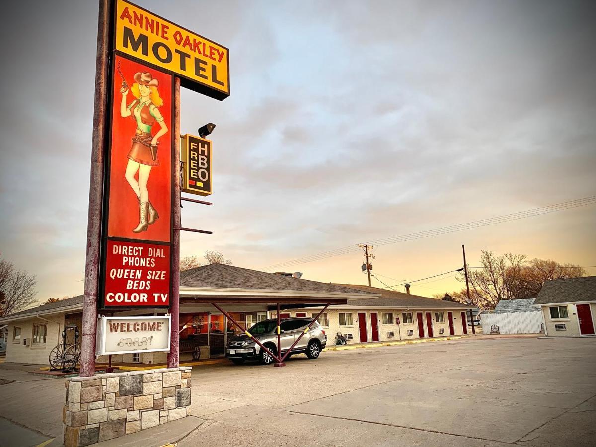 Annie Oakley Motel Oakley Buitenkant foto