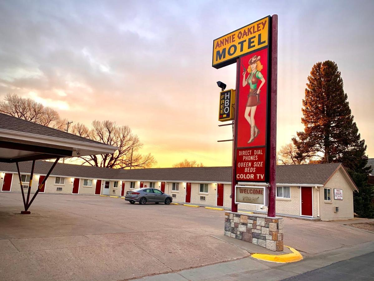 Annie Oakley Motel Oakley Buitenkant foto